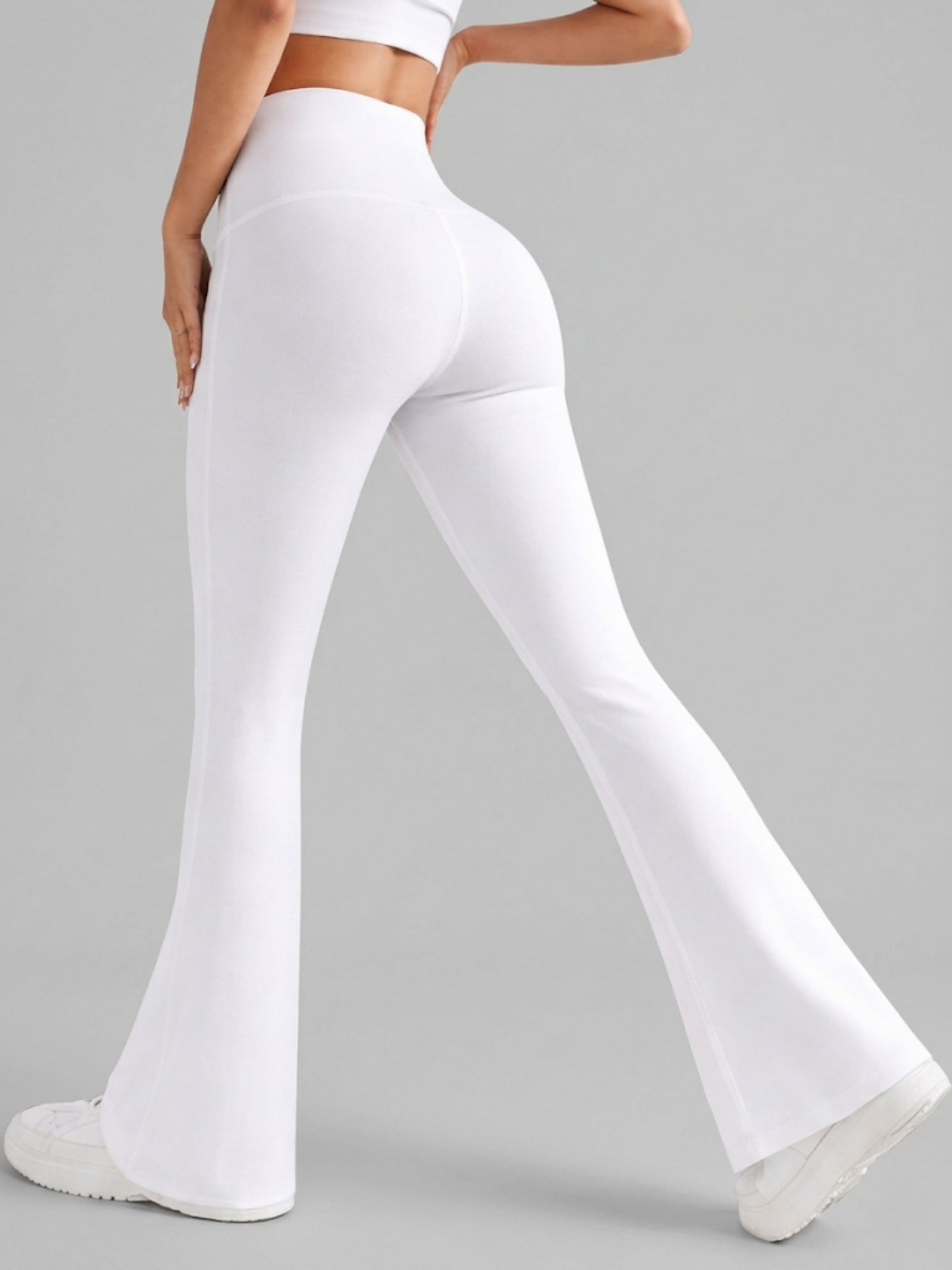 Flare Leggings With a Sculpting Effect