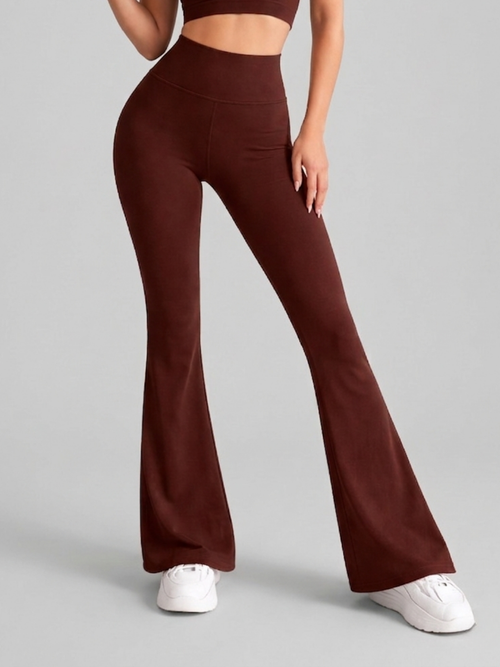 Flare Leggings With a Sculpting Effect